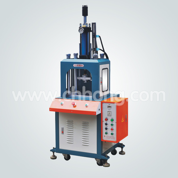 �����ɰ�ʽ�͉��C